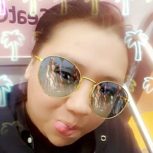 Meet your Posher, Norma